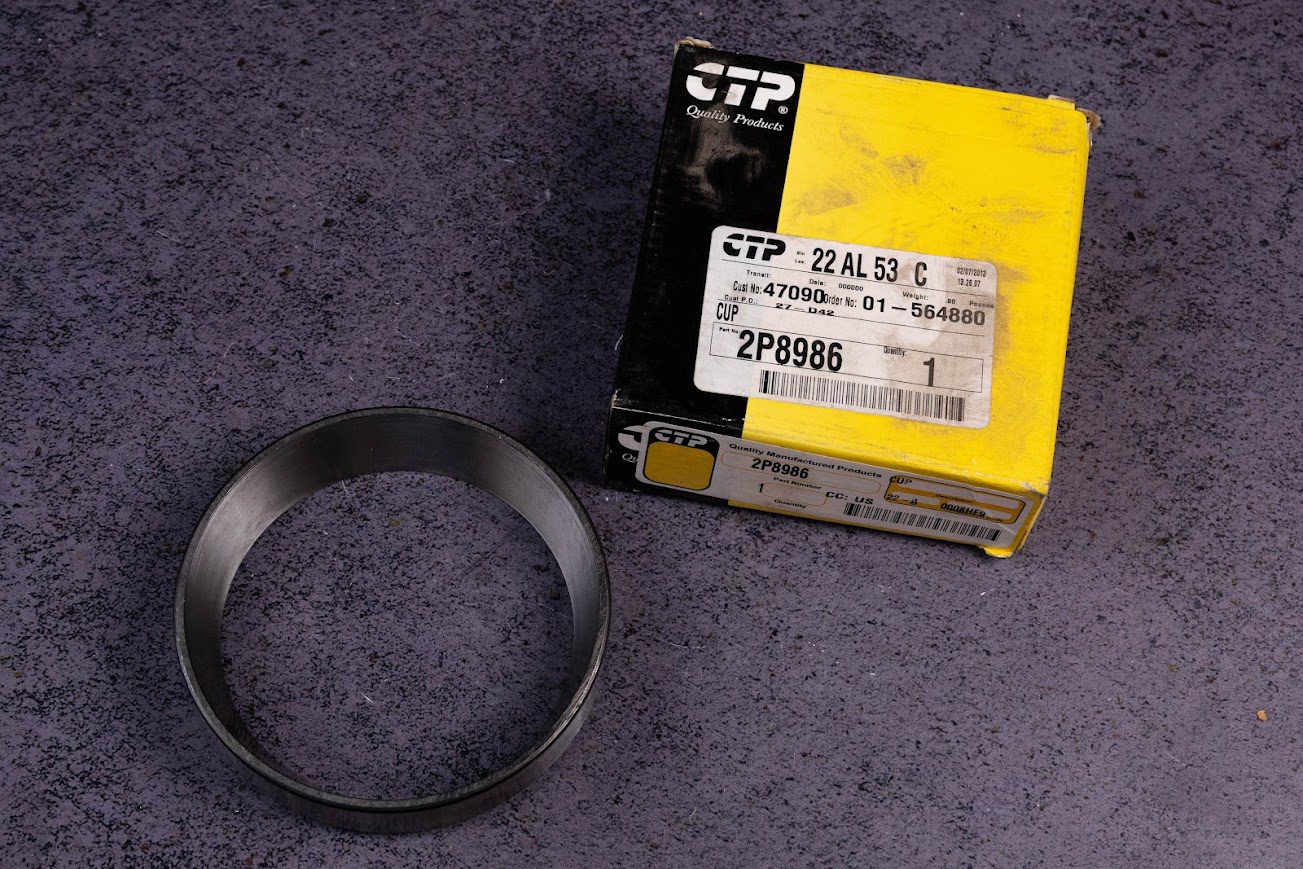 2P8986, 980825 Обойма підшипника для техніки Caterpillar. Гарантія 6 місяців.