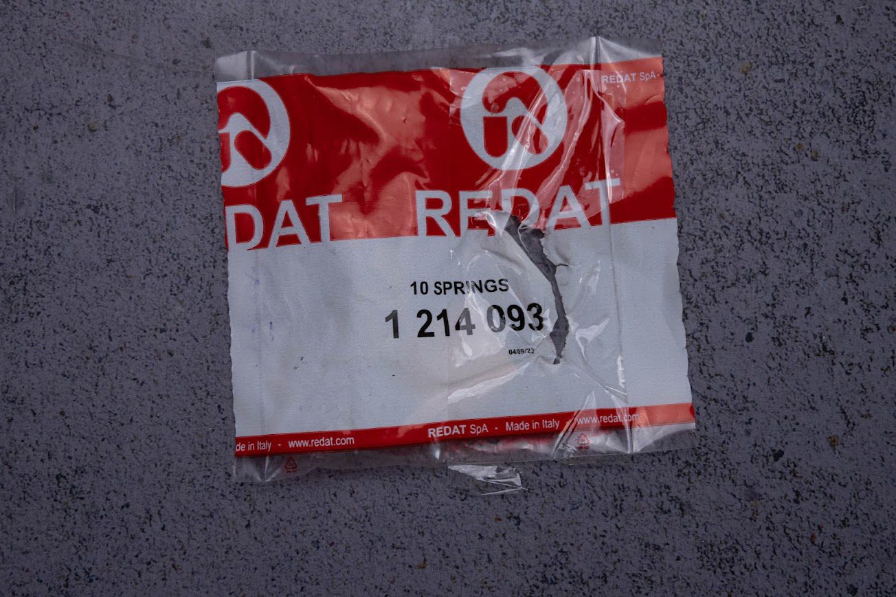 1214094, 3867317 Пружина до форсунок 4062568, 4062569, 4088665, 4928260, 4954434, 4954646, 1764365, 4954888. Гарантія 6 місяців.