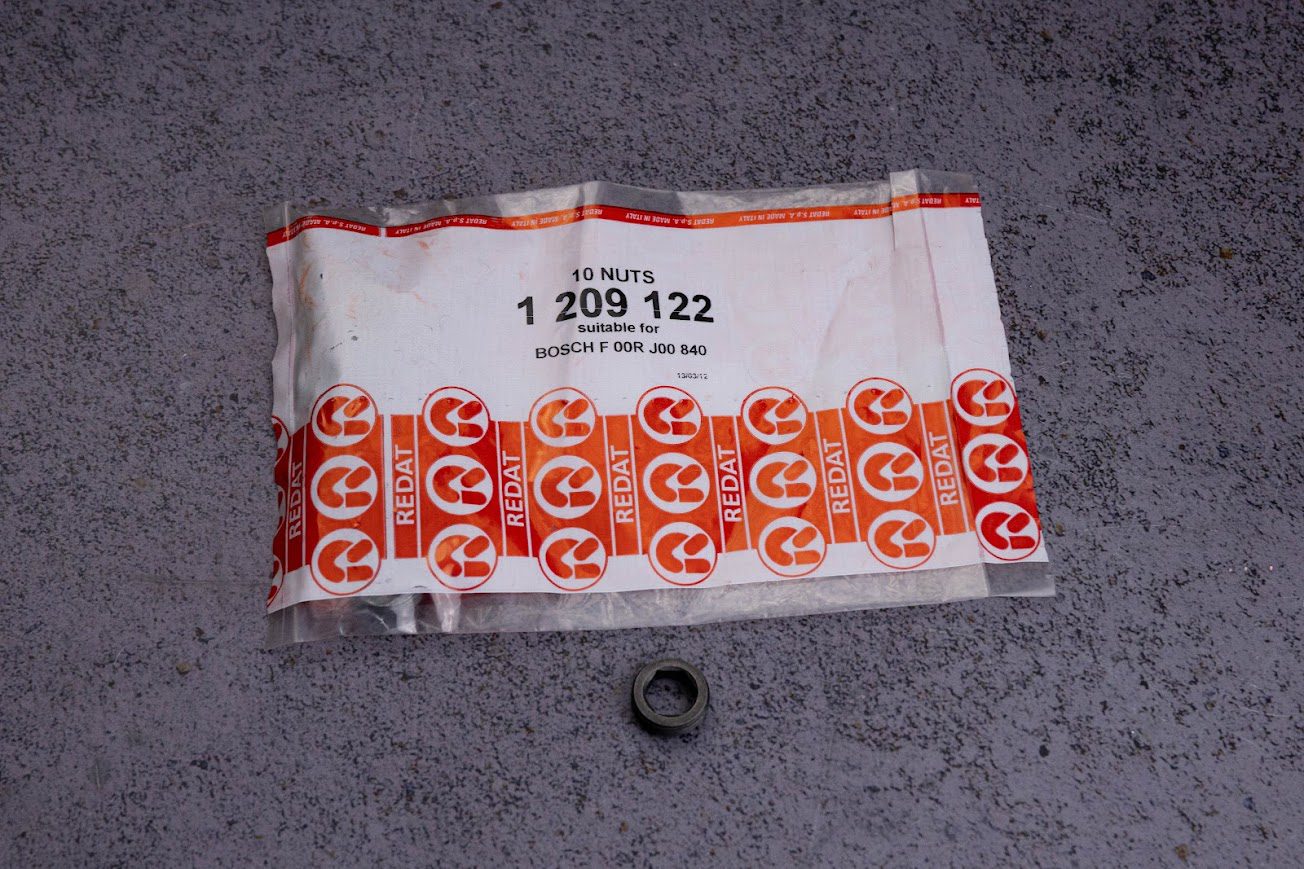 1209122, F00RJ00840 Гайка клапана для форсунки 0445120007, 0445120018, 0445120032, 0445120103, 0445120113, 0445120114, 0445120208, 0445120210, 0445120238, 0445120255. Гарантія 6 місяців.