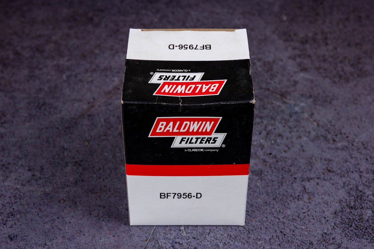 BF7956-D Паливний фільтр. Виробник Baldwin США. Аналоги JCB 32925694, AGCO 427895M1, COOPERS FSM4289, FLEETGUARD FS1069, GRAINGER 4ZGT3, HENGST H531WK, LUBER-FINER L3924F, SF-FILTER SK3317, STANADYNE 37079, WIX 33694