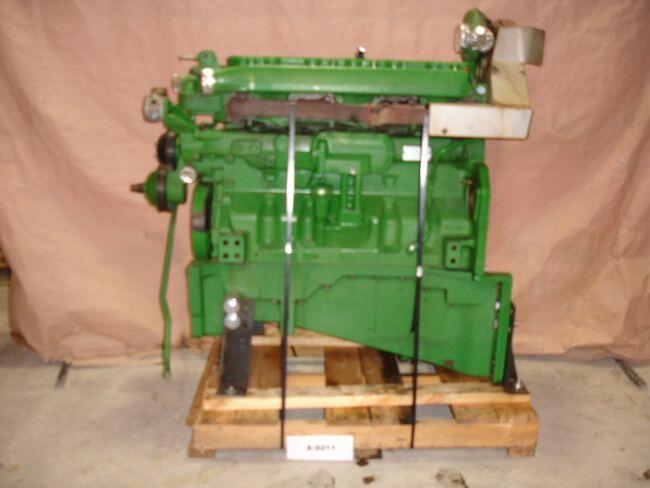 E-8211 John Deere Дизельний двигун 8.1 Engine Used 8.1 Diesel