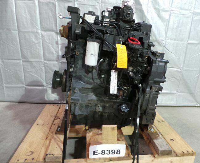 E-8398 CNH Дизельний двигун Iveco 4.5 Engine Used IvecoВ® 4.5 Diesel for FordВ® New HollтаВ® Tractor