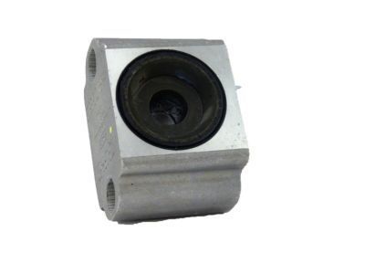 BC3Z-6A664-B Втулка