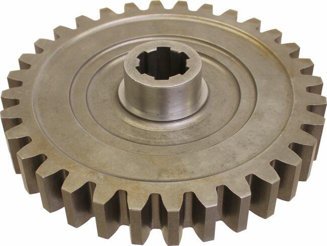 H213514 JOHN DEERE Шестерня Gear Feed Reverserbox Shaft