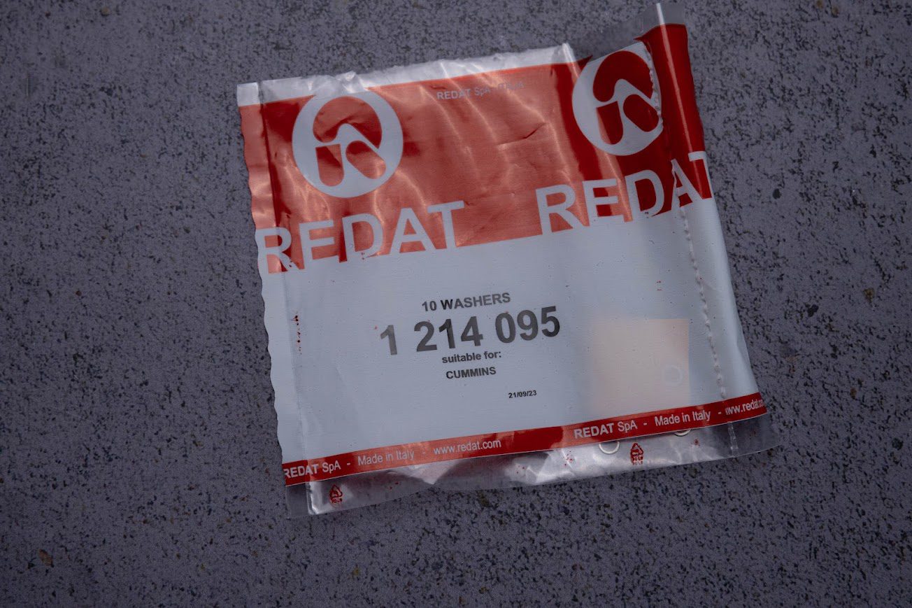 1214095, 4984294 Шайба клапана до форсунок 4062568, 4062569, 4088665, 4928260, 4954434, 4954646, 1764365, 4954888. Гарантія 6 місяців.