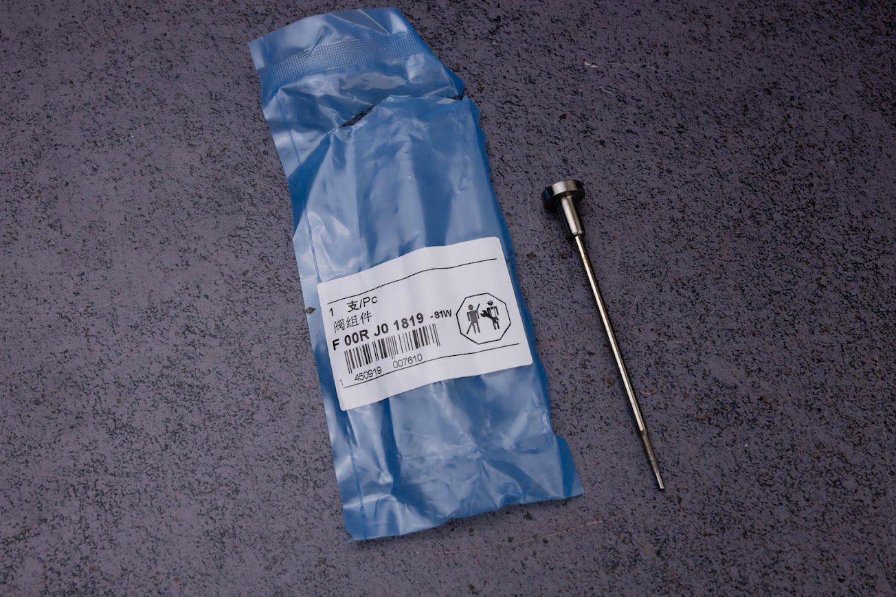 F00RJ01819 Клапан до форсунок 0445120092, 0445120157, 0445120279, CR/IPL35/ZERIS30S. Гарантія 3 місяців.