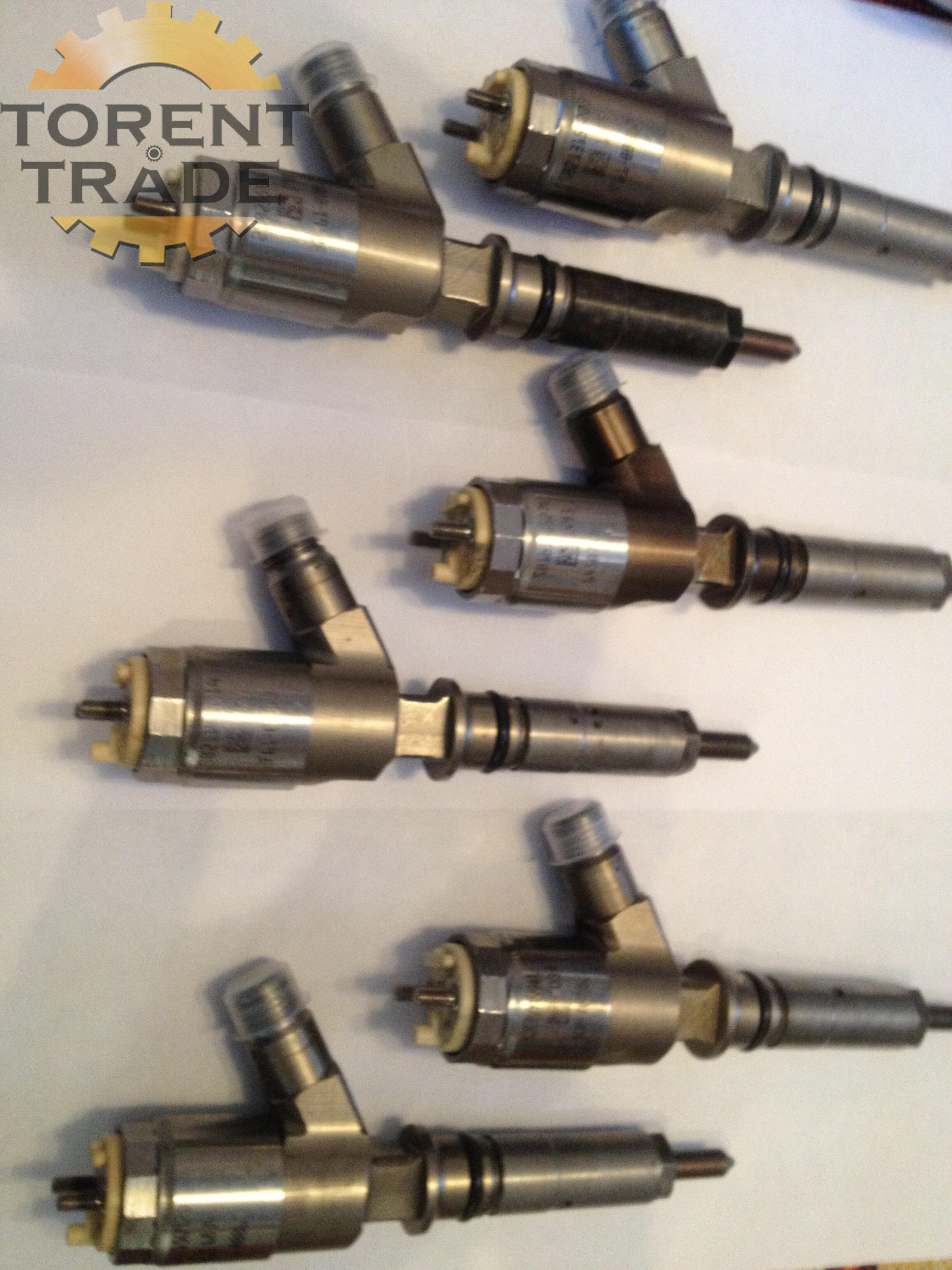 D-2112640 Форсунка Deutz Форсунка Fuel Injector [w / Overflow Return] 1013C / CP / EC / ECP