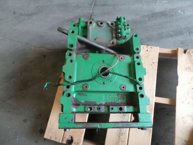 PTO-1064 CNH Кожух б/в PTO Used