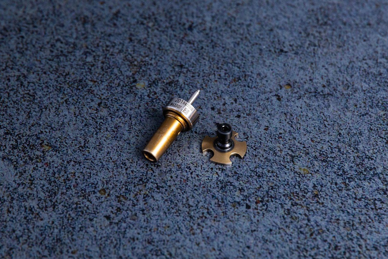 590(5-1) Клапан форсунки BOSCH EUR 6 (200/201/202/206). Гарантія 6 місяців.