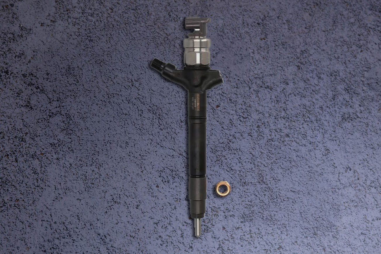 23670-09190 Denso CR інжектор / форсунка LEXUS IS II; TOYOTA AVENSIS, COROLLA VERSO, RAV 4 III, RAV 4 IV 2.0D/2.2D 10.05-09.19. Гарантія 6 місяців.
