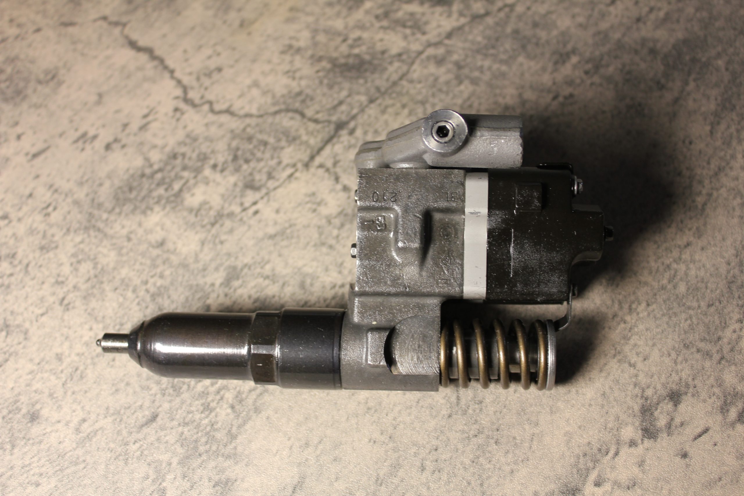 5236962 Електронна насос форсунка Detroit Diesel 6V92, 8V92, 12V92. Ціна обмінної форсунки 80Euro - потрібно додати до основної вартості, якщо ви не повертаєте вашу форсунку. Гарантія 6 місяців.