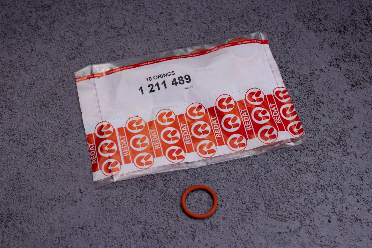 1211489 Сальник для форсунки 095000-5050, 5150, 5160, 5190, 5230, 5480, 6223, 6460, 6470, 6491, 6501, 6693, 7560. Гарантія 6 місяців.